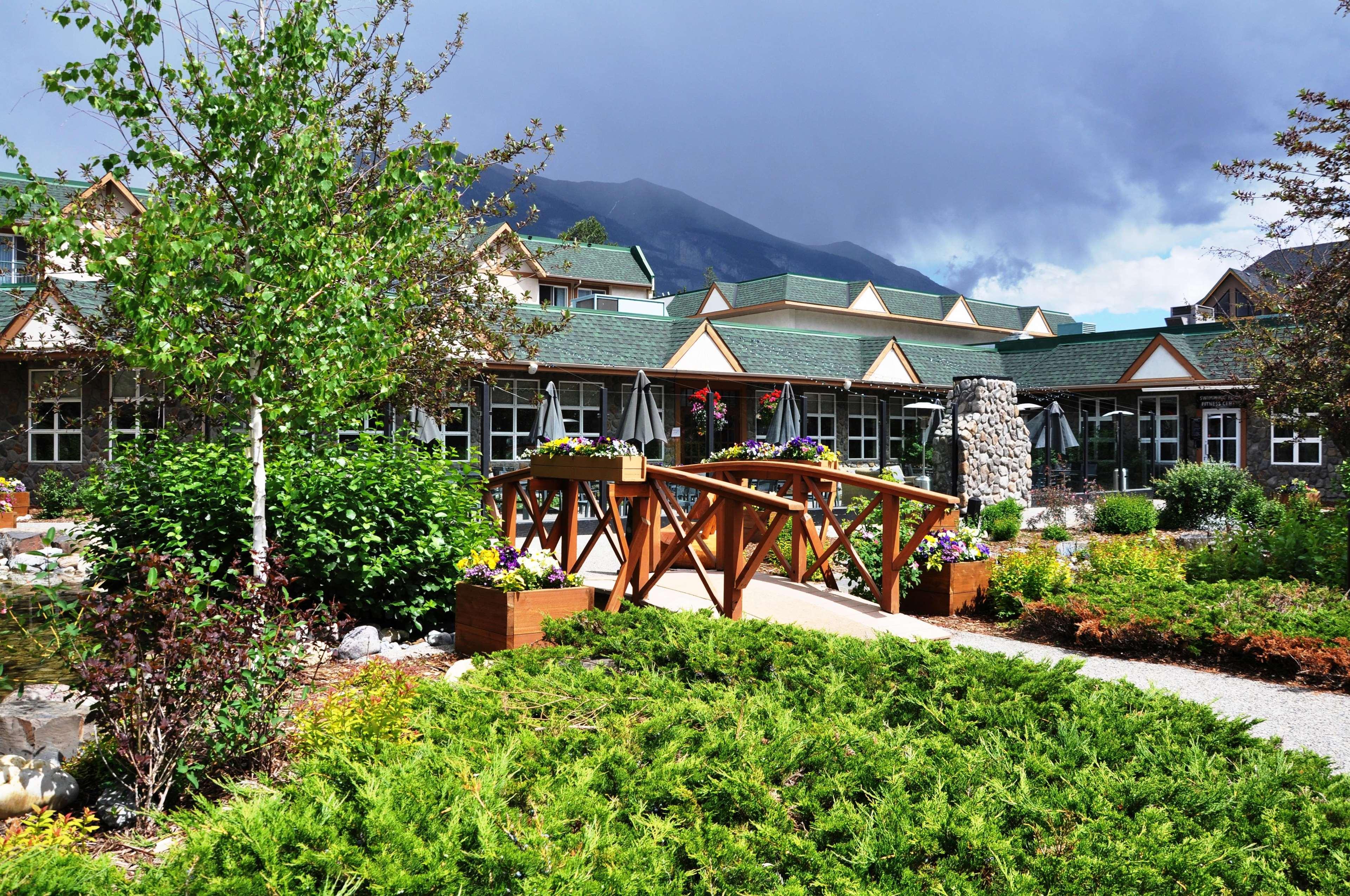 Coast Canmore Hotel & Conference Centre Esterno foto
