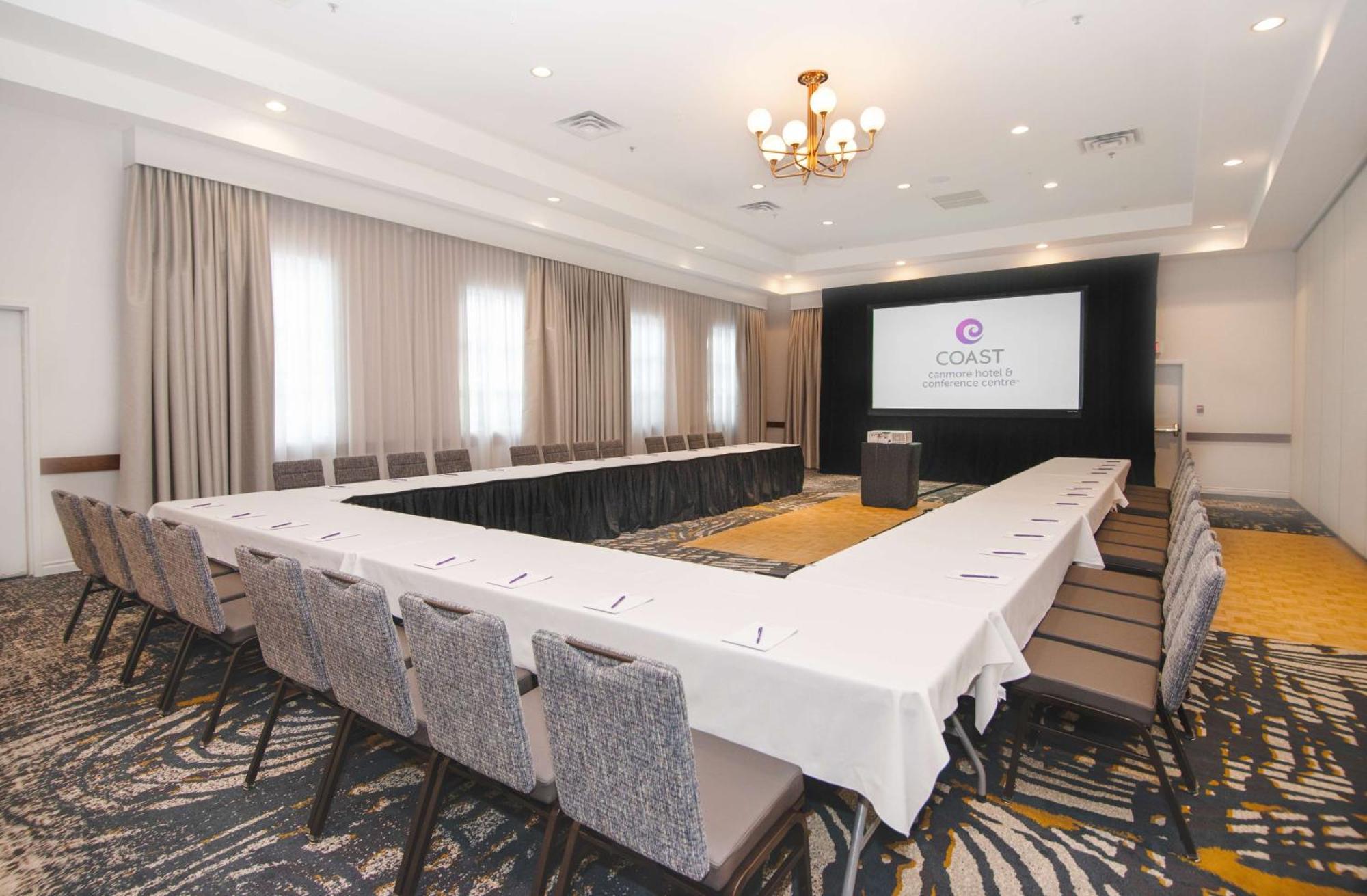 Coast Canmore Hotel & Conference Centre Esterno foto