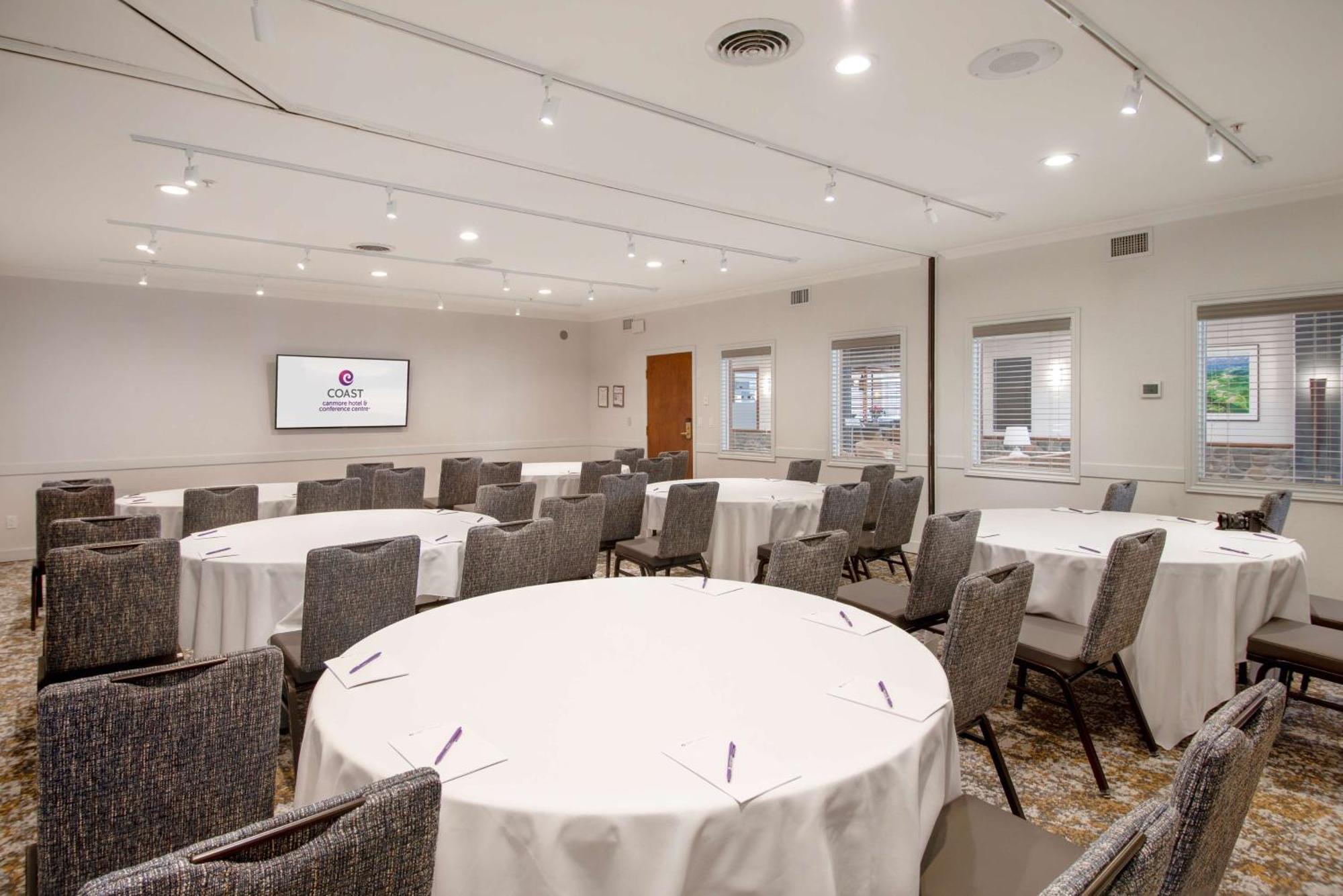 Coast Canmore Hotel & Conference Centre Esterno foto